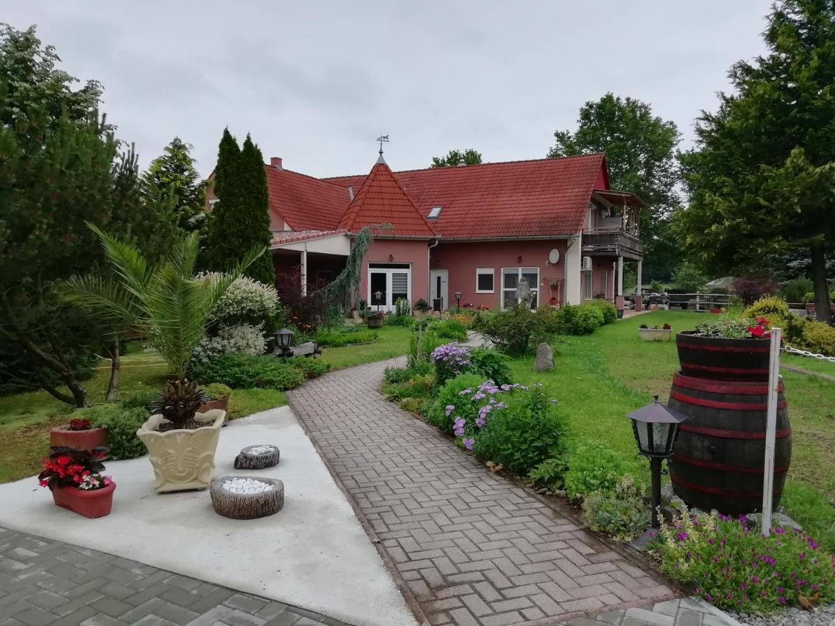 Bed and Breakfast Hartmann Panzio Barcs Exteriér fotografie